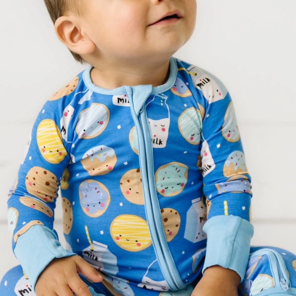 Little Sleepies - blue cookies and milk zippy